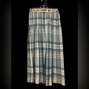 Pendleton 100% virgin wool. size 10